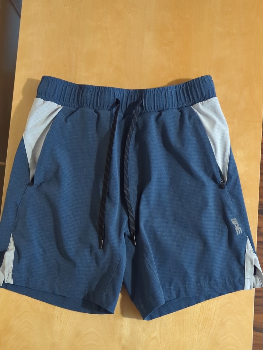 American Eagle Outfitters Blue Athletic Drawstring Shorts with Light Gray Panels